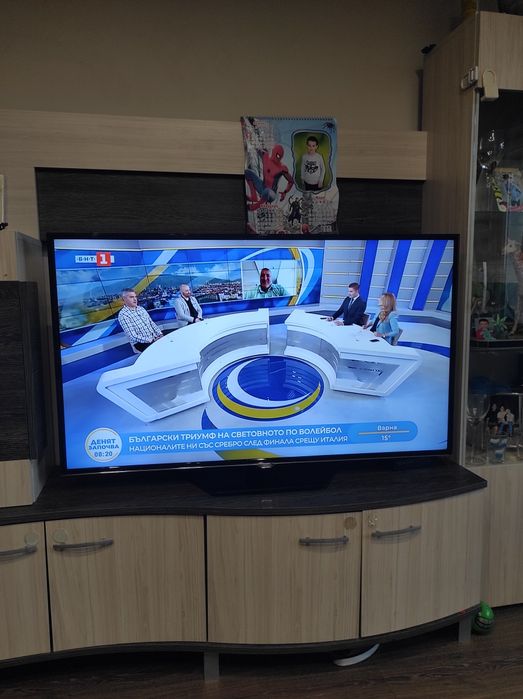 LED Телевизор TCL 48 инча