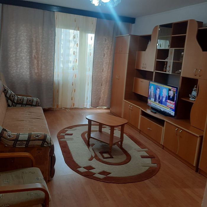 închiriez apartament 2 camere zona delfinului