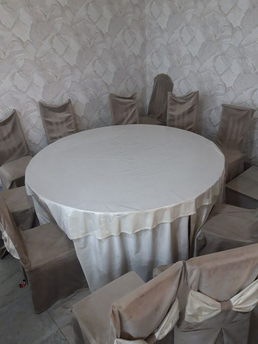 Krugli stol sotiladi