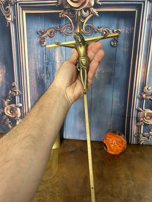DN772 Superb crucifix de alama 430g 46x18cm