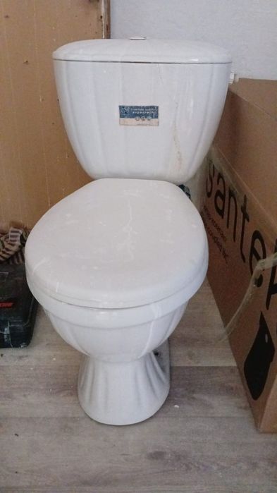 Б/у унитаз продам