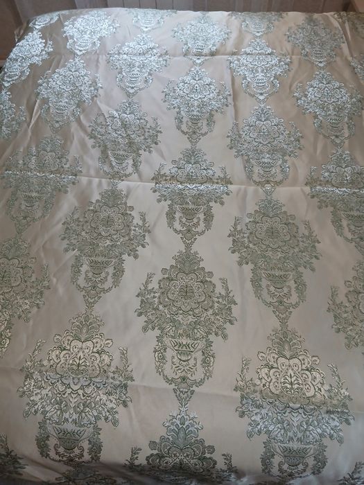 Продам крсивые шторы.