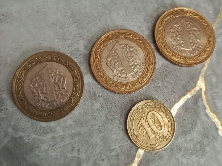 монеты разные всё срочно продам
