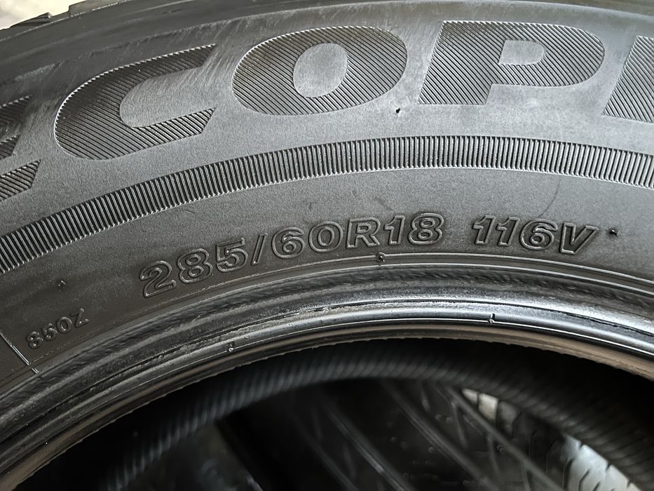 Покрышка летний размер 285/60R18 /