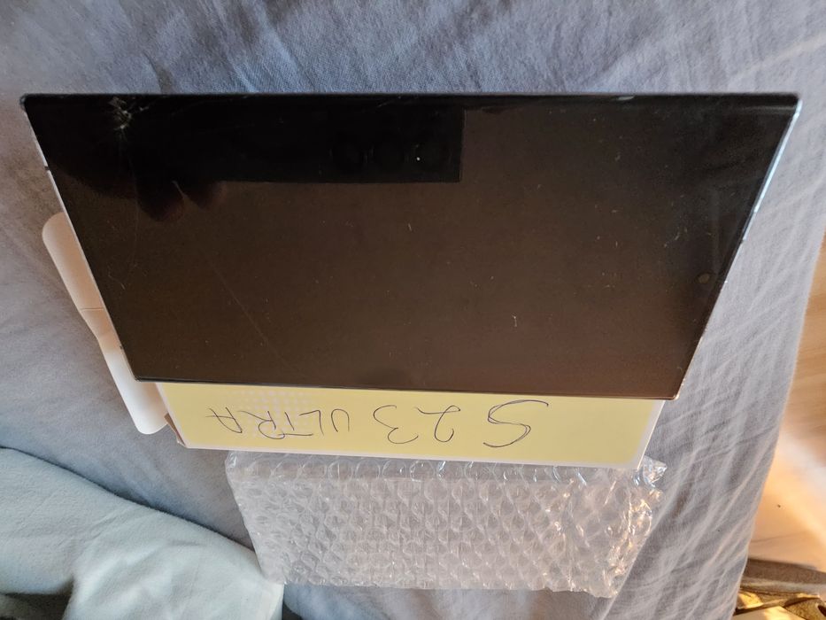 Vând ecran, display cu rama samsung s 23 ultra