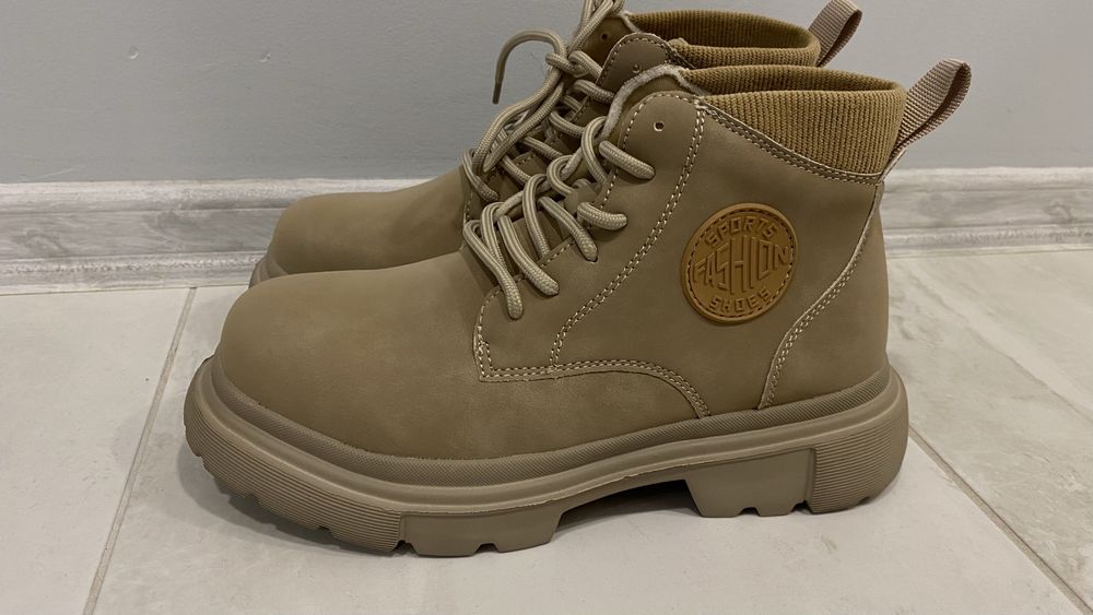 Ново дамски боти 37н