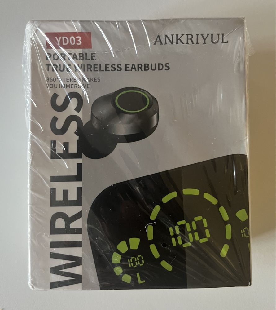 Căști in ear wireless cu cutie de încărcare