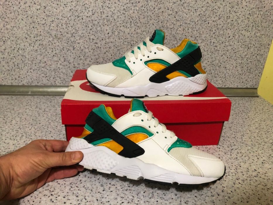 ОРИГИНАЛНИ ***Nike Huarache Run (White / Black / New Green / Sundow)