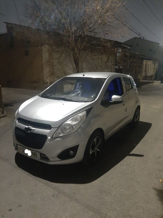 Spark sotiladi 2015 yil 4 pozitsiya avtomat