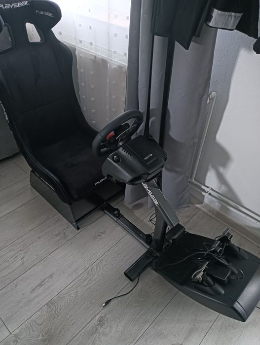 Playseat + volan logitech nou