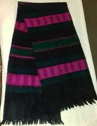 Продаётся новый  теплый шерстяной шарф