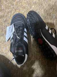 Футболни обувки adidas mundial team