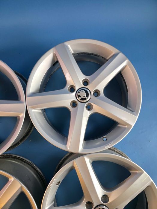 Jante Aliaj 5x112 17'' OE Skoda Octavia Superb Karoq Kodiaq 6.5J ET 39