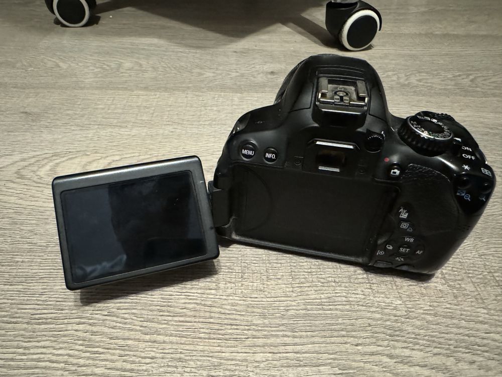 CANON EOS 650D в отл сост