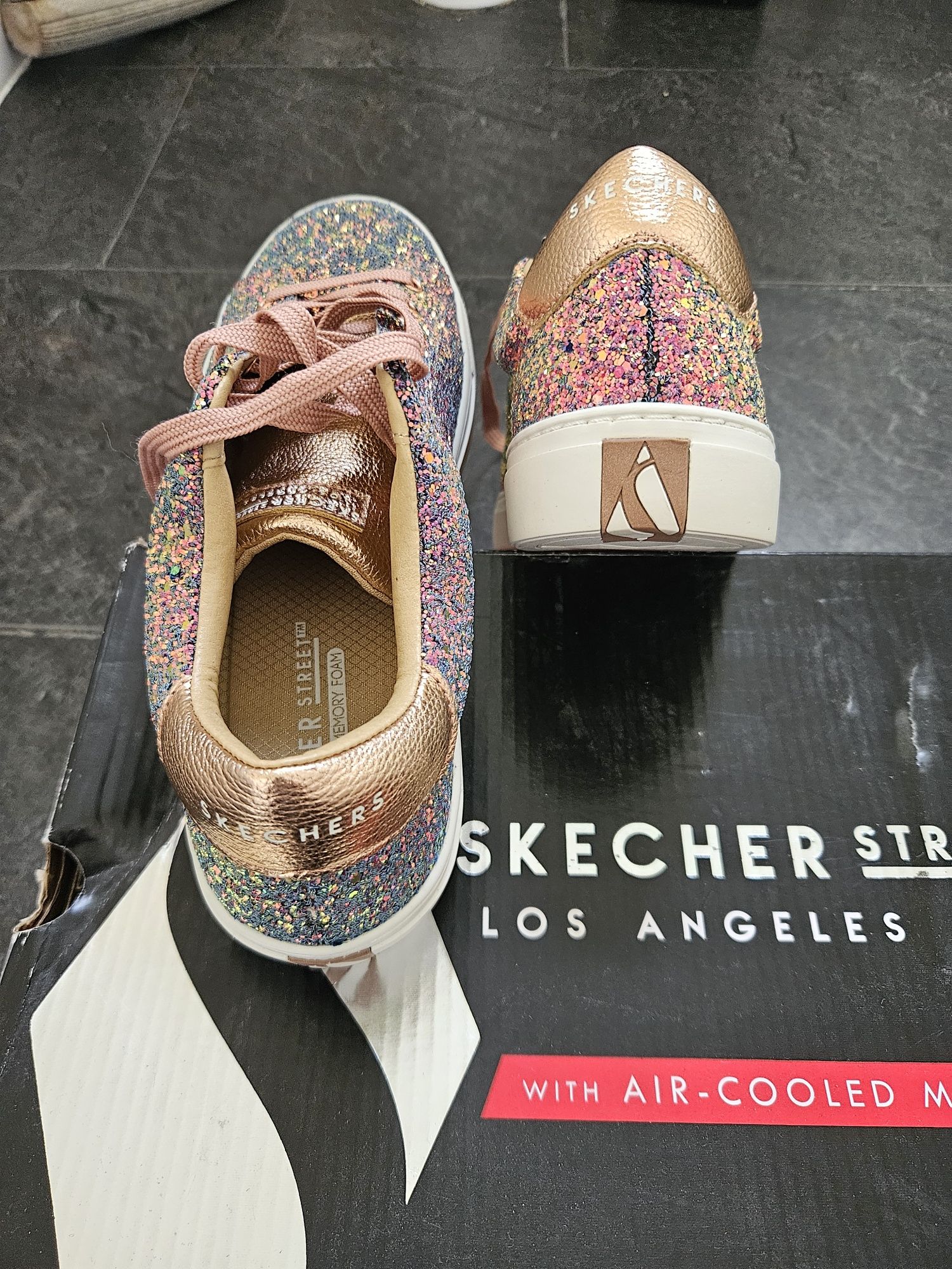 Дамски Кецове Skechers