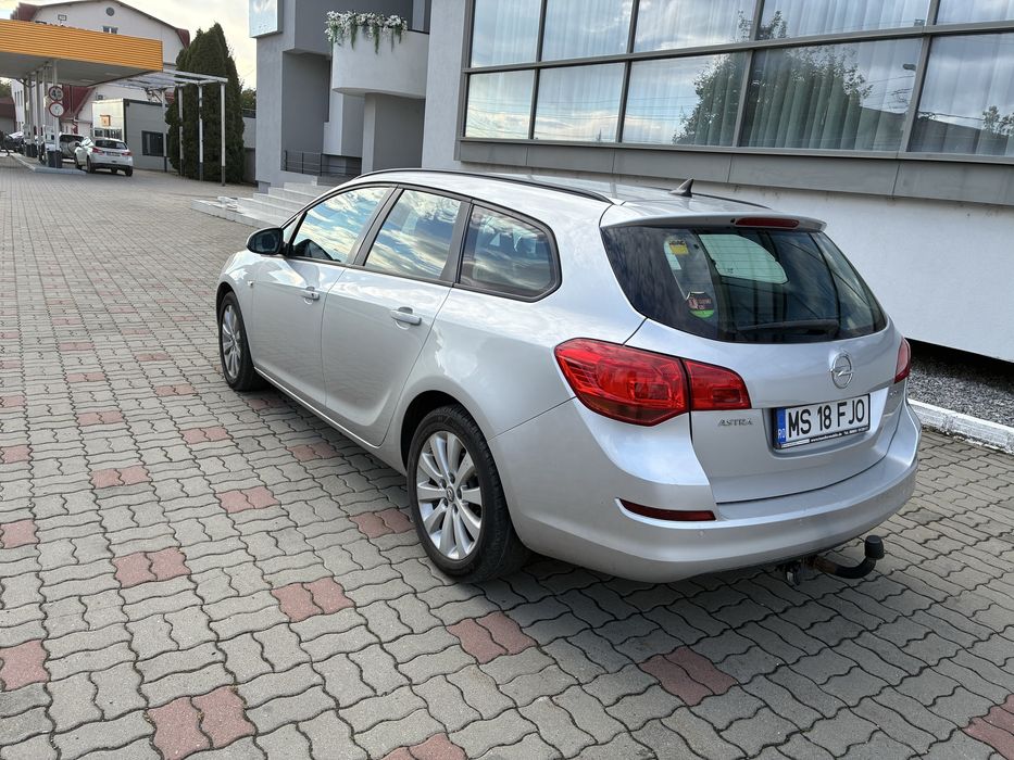 Opel Astra J -12.2010, Euro 5 Sports Tourer 1.7cdti