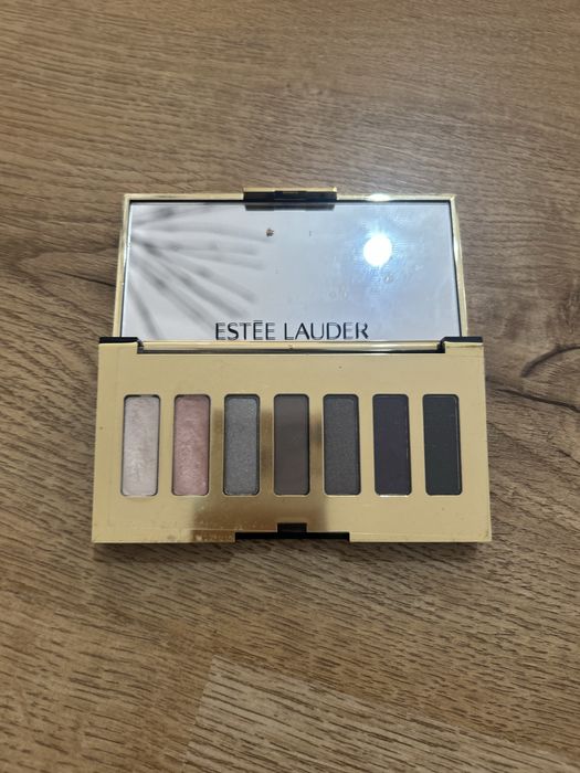 Vand paleta de culori Estee Lauder Originala