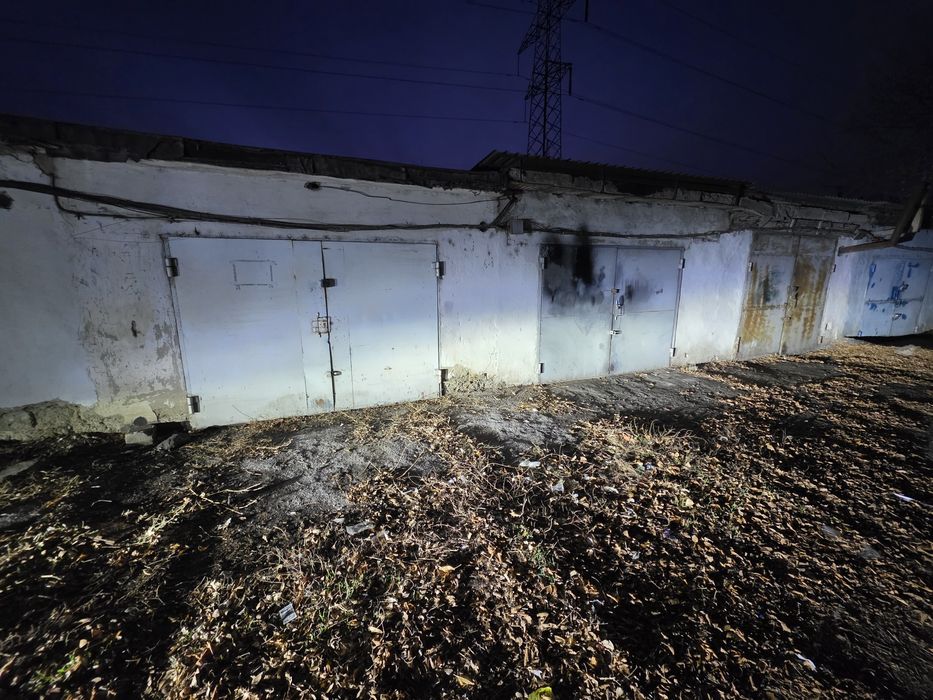 Продам  3 гаража по улице Санырак батыра зади 8 микр Химик