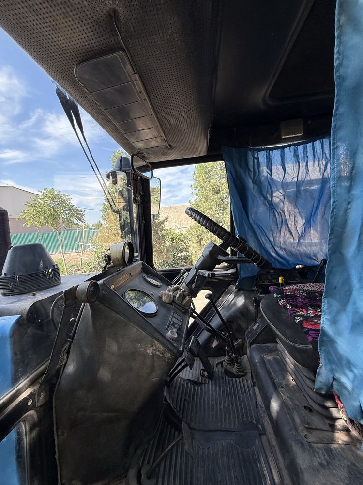 Traktor Belarus 1221.2