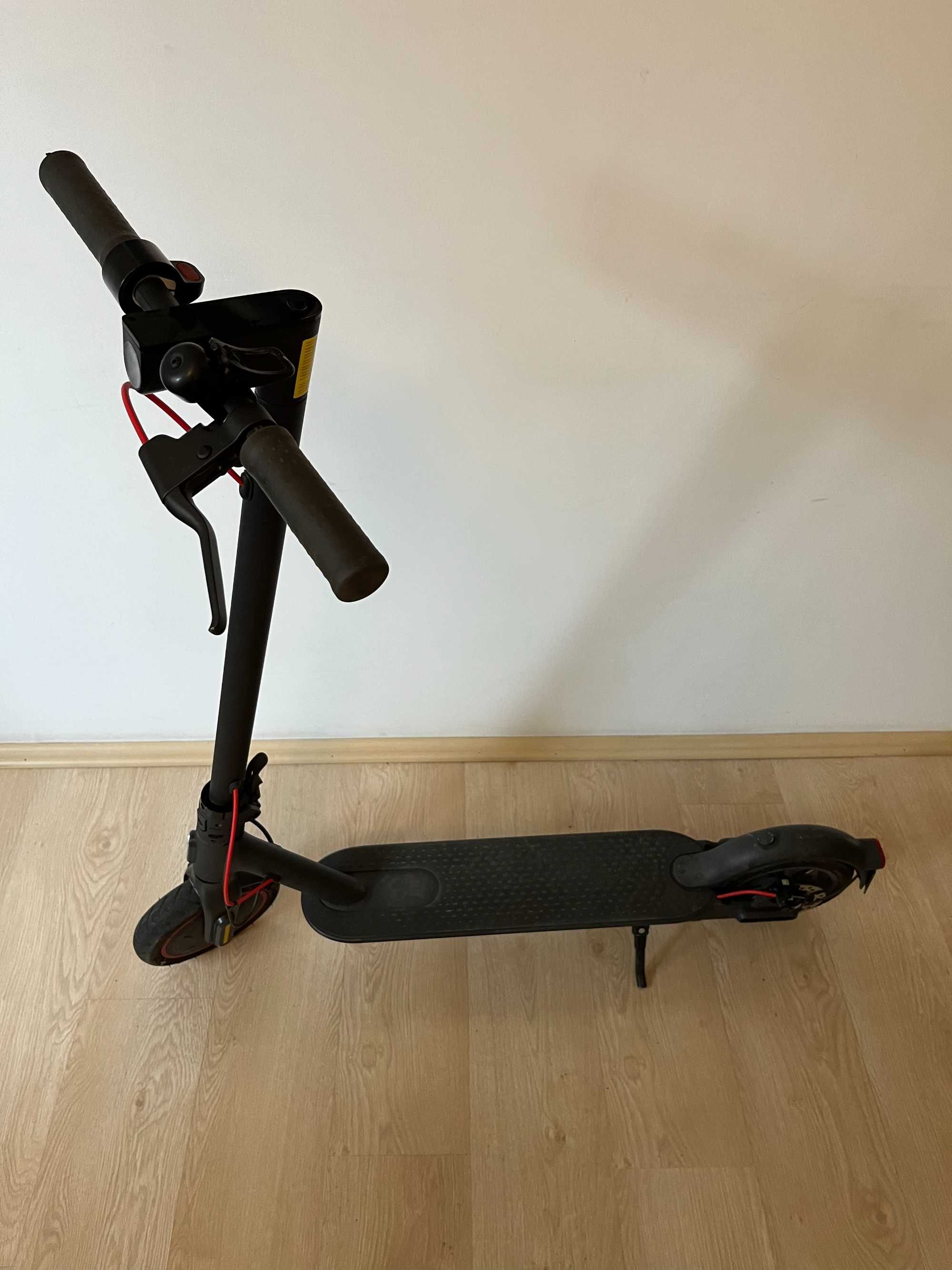 Trotinetă Xiaomi Mi Electric Scooter Pro 2