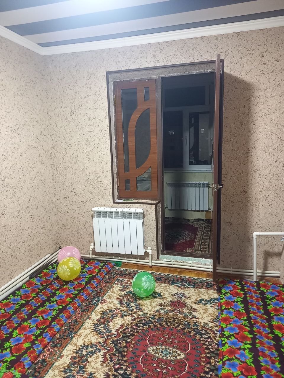 Давлат хизматлари рупарасидан 2 хонали квартира