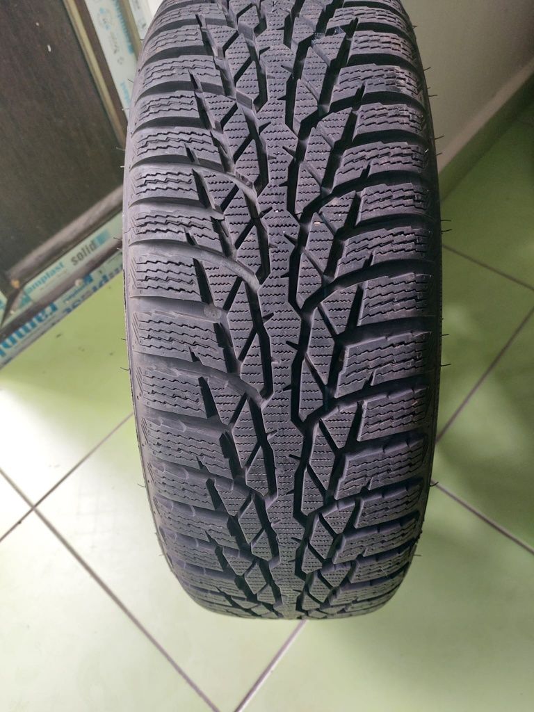 Jante Skoda Fabia cu anvelope iana Nokian, anvelope vara Dunlop
