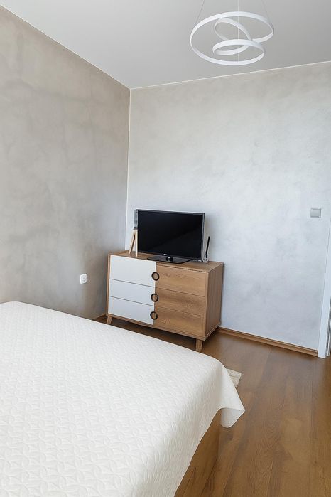 Дава се под наем Двустаен апартамент в Пловдив, Център - 65 кв.м за 459 € - Снимка #2