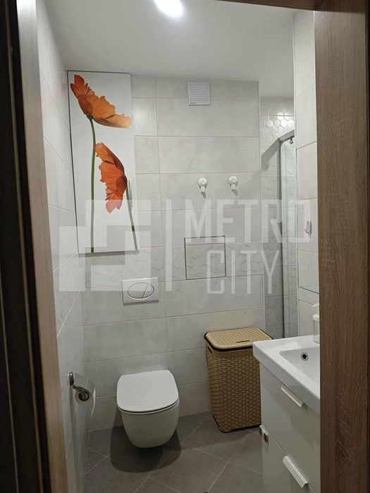 Продава се Тристаен апартамент в София, Младост 2 - 100 кв.м за 11 €/кв.м - Снимка #9