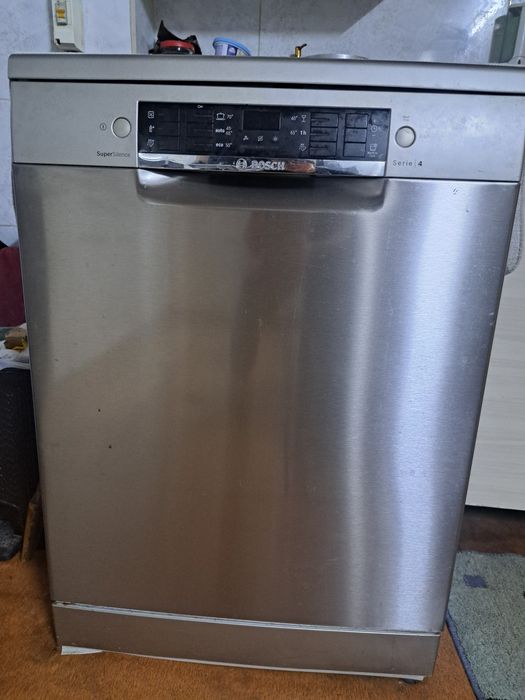 Продам посудомоечную машинку фирмы " BOSCH