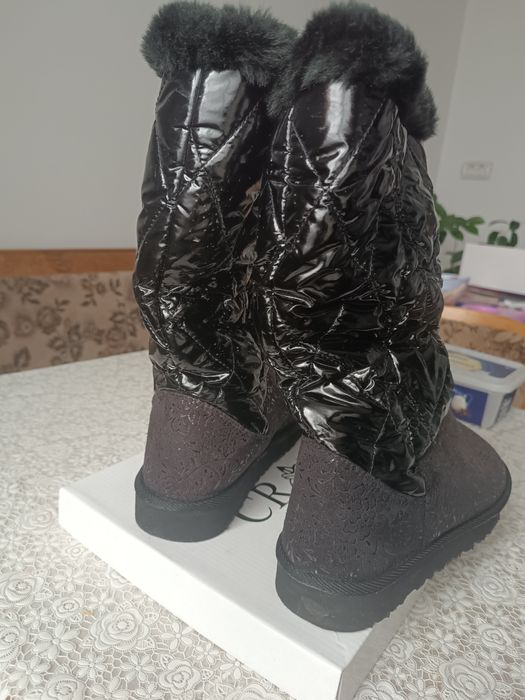 Cizmulițe îmblănite tip Ugg