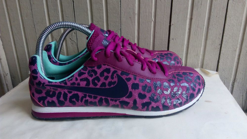 Оригинални маратонки''Nike Little Runner Print Suede''39 номер