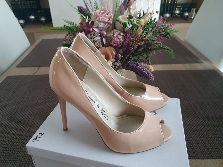 Pantofi decupati Benvenutti