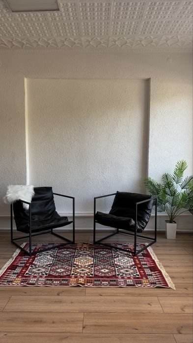 Новые кожаные кресла