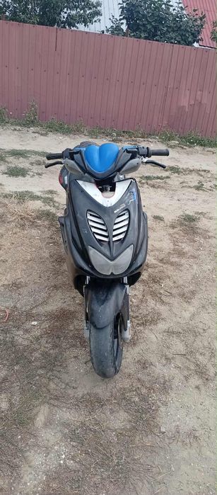 Scuter Yamaha Aerox