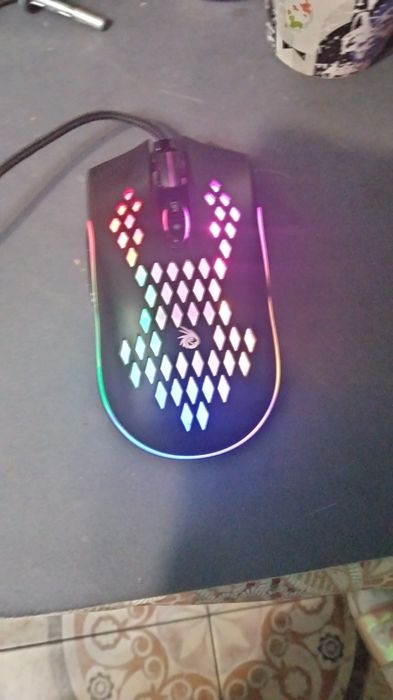 Mouse Vortex nou cu fir