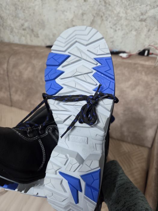 Новые рабочие ботинки р.42