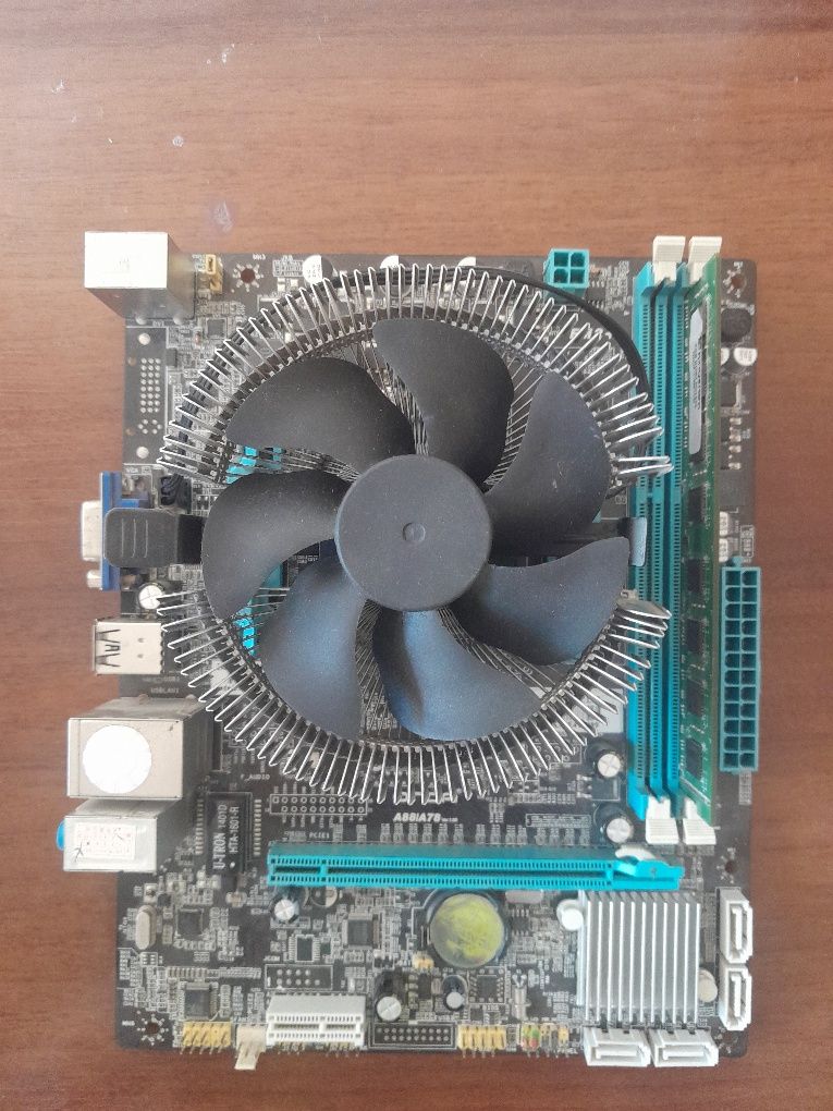 Kamplekt sotiladi ddr 3 AMD