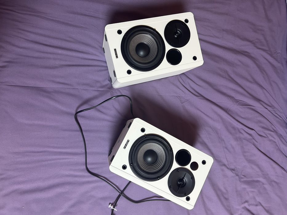 Vand Boxe 2.0 Edifier R1280Tw, 42W, Albe