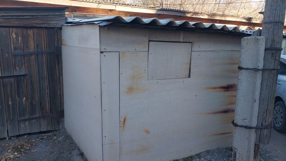 Продам углрярку пристройку