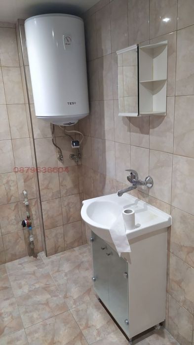Продава се Двустаен апартамент в Варна, Бриз - 95 кв.м за 1937 €/кв.м - Снимка #1