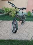 BMX cu frâne pe disc și roți din aluminiu, ideal pentru recondiționare