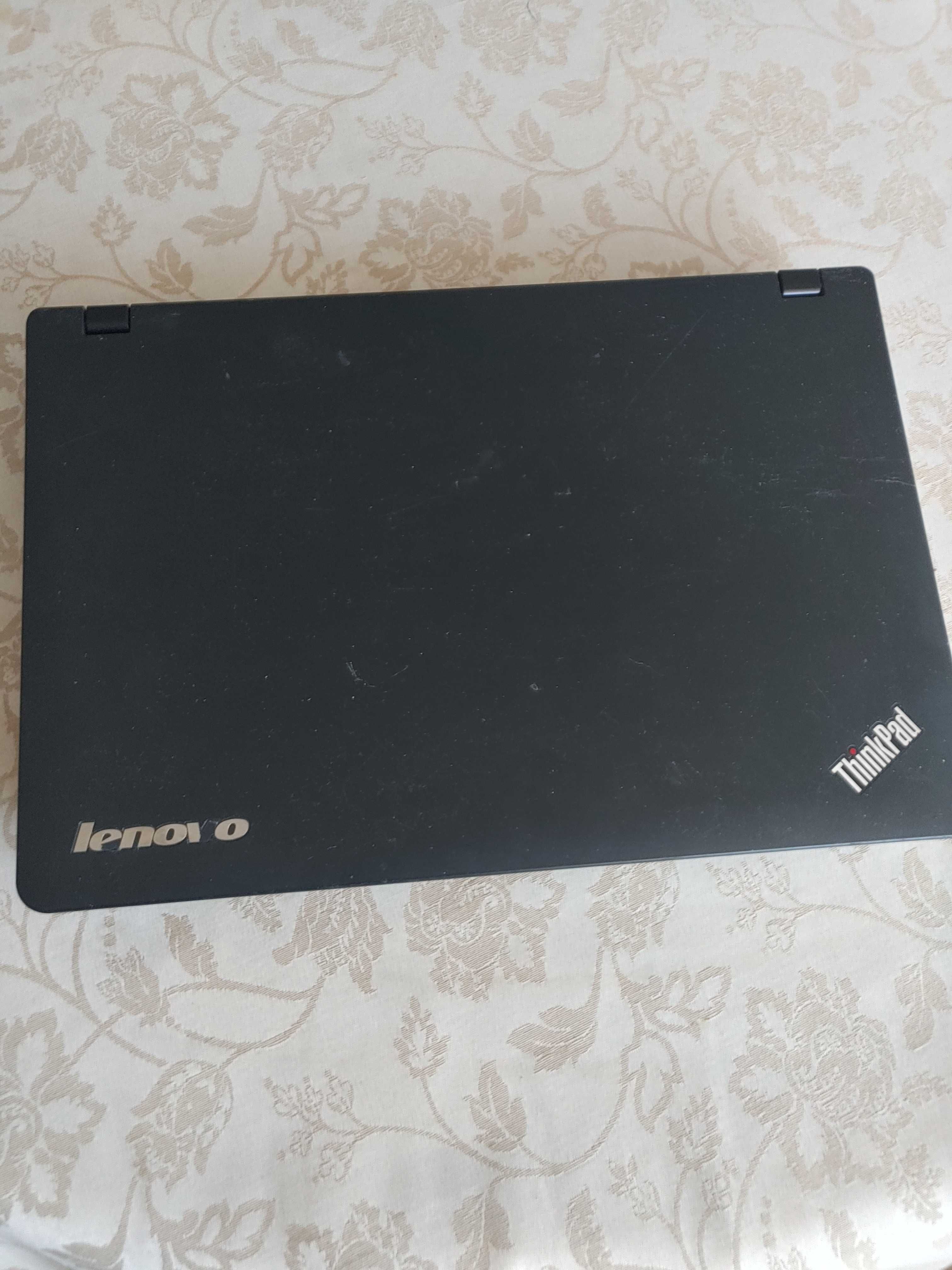 Продавам лаптоп LENOVO EDGE E420