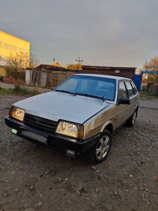 Продам ваз 21099