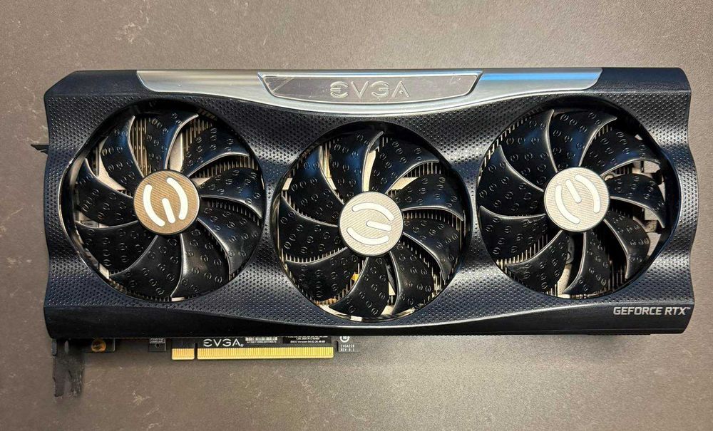 Продавам EVGA GeForce RTX3080 FTW3 Ultra 10GB