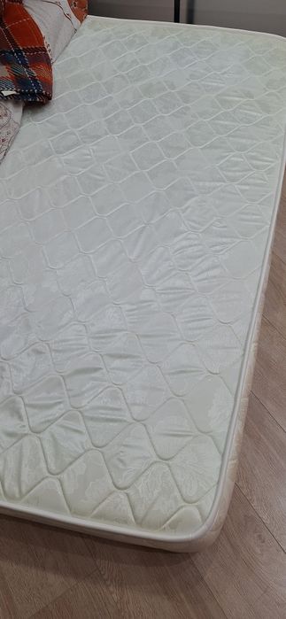 Матрас бу 180*200