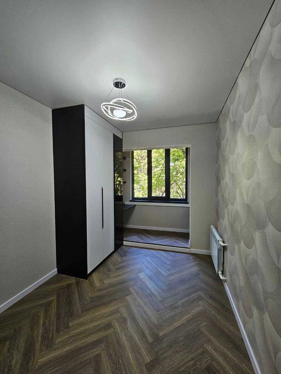 Продается 3х комнатная ЕВРО квартира в центре, Дархан