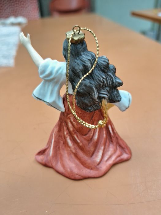 Anheuser-Busch 1993 Collector Christmas

Ornament Woman
Collector Chri