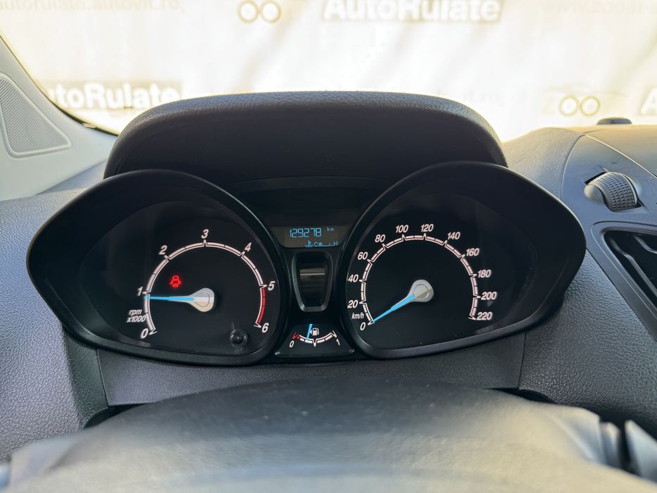 Ford Transit Courier 2020 1,5 tdci 129.000km usor avariat 3999euro+TVA