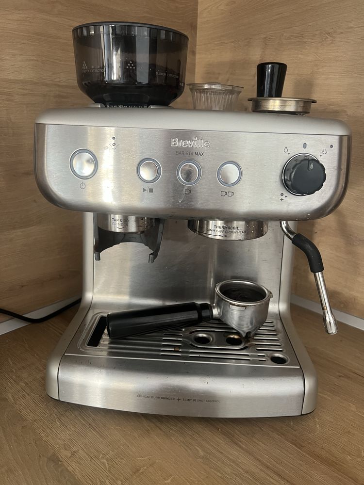 Кафемашина Breville Barista Max
