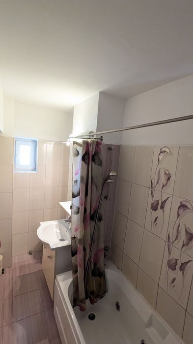 Inchiriez apartament 2 camere zona garii
